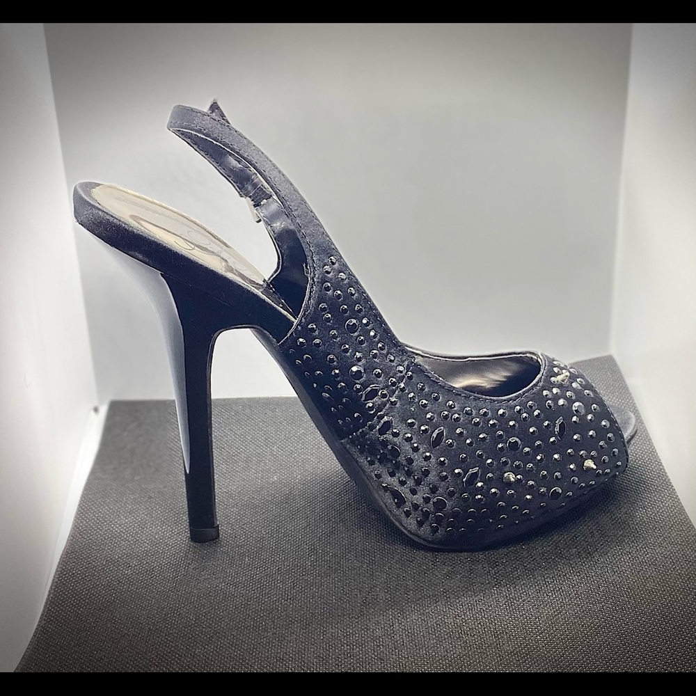 Size 7 heels